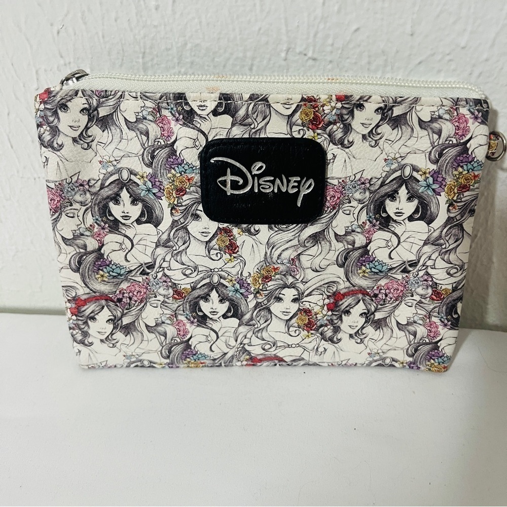 Disney Princess Loungefly Cosmetic Or Necessity Wristlet 8x6 Missing Wrist Band